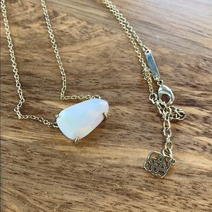 Kendra Scott necklace